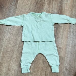 Kushies 2 piece set 0-3 months